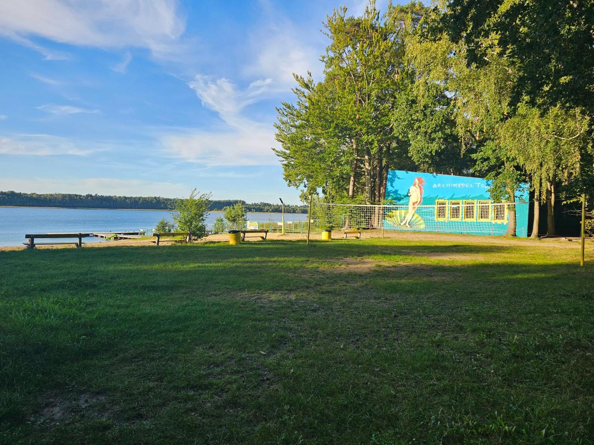 Archimedes Tourist Sp. Z O.O. Hotel Międzyrzecz Buitenkant foto